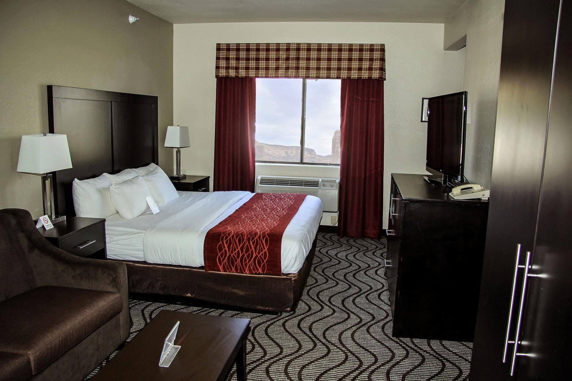 Comfort Inn & Suites Fruita Bagian luar foto